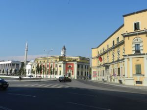 Mairie Tirana.jpg