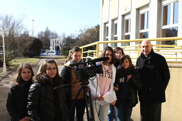 Fichier:Groupe Microtrotoire Foot.jpg — Wikithionville